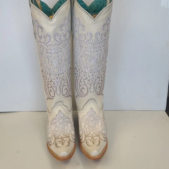 New Women's Corral C4099